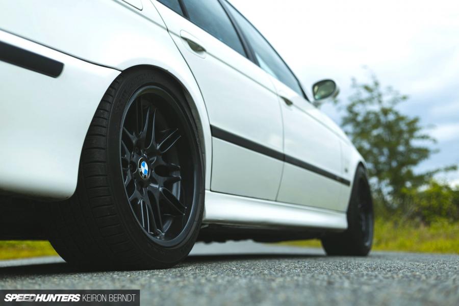 Детали экстерьера BMW M5 Touring by Studio62 & Tim Alfaro 2016 года  (фото 16 из 25)